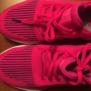 Adidas Swift Run Hot Pink